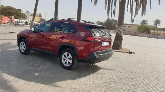TOYOTA RAV4 2020 image 11