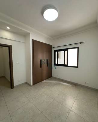 APPARTEMENT F4 À VENDRE À MERMOZ image 5