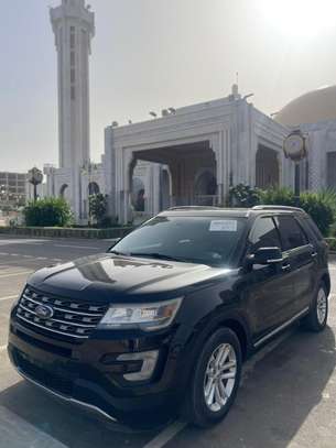 Ford Explorer platinium 2017 image 11