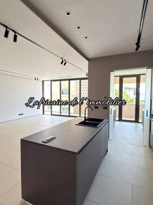 Appartement f3 à louer aux almadie image 5