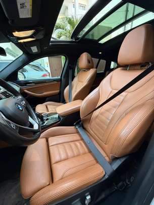 BMW X4 image 8