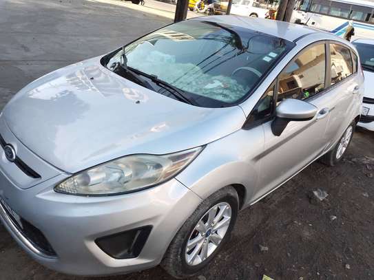 FORD FIESTA 2012 image 2