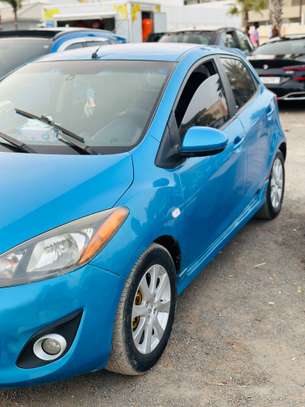 Mazda 2 2013 image 1