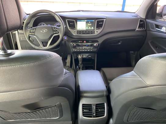 Hyundai Tucson full options image 4