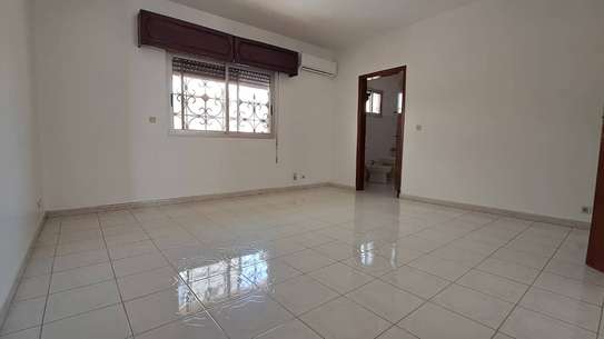 Appartement F3 à louer à Fann Mermoz image 7