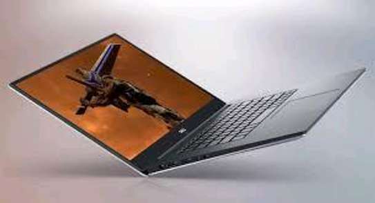 DELL PRECISION 5540 GAMER image 2