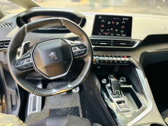 Peugeot 3008 2019 image 4