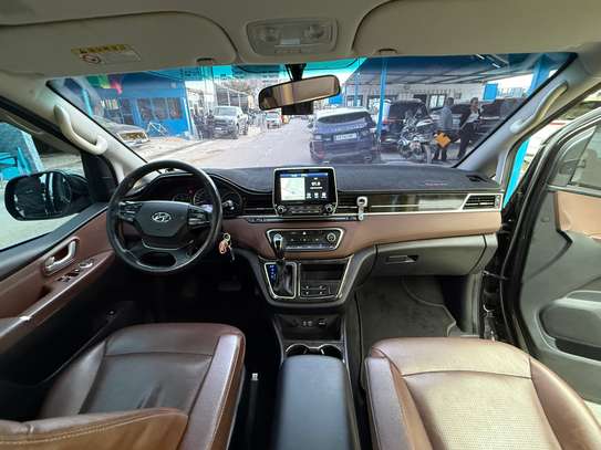 Hyundai Starex hors série 9 places Exclusive image 3