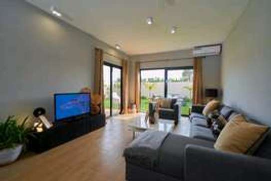 villa F5 à louer à la sortie 10 – Luxe, confort et espace image 3