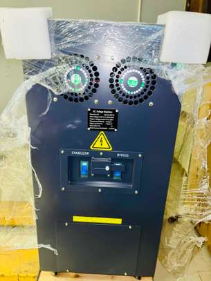 Régulateur de Tension +/-20% de 20kva à 400kva image 4