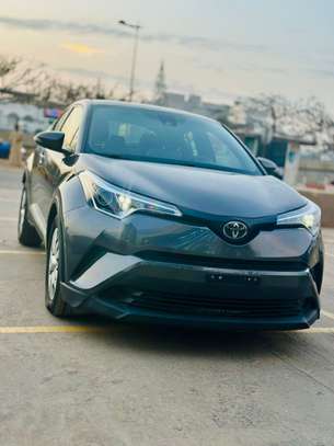 TOYOTA CHR image 2