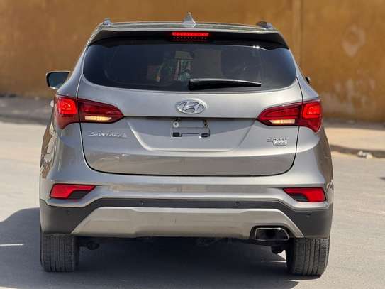 Hyundai santa fe image 6
