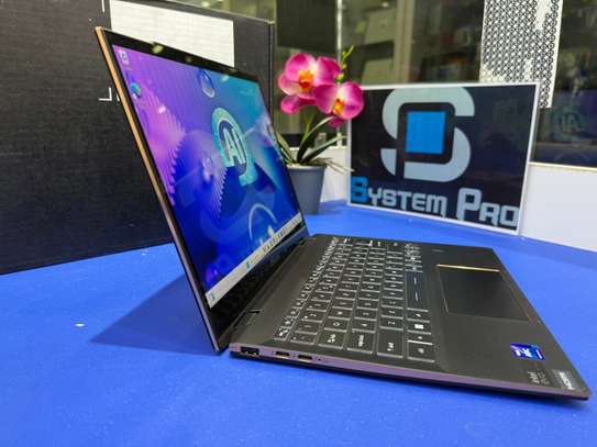 MSI E13 Ultra 7 16Go 1To x360 scellé 2025 image 2