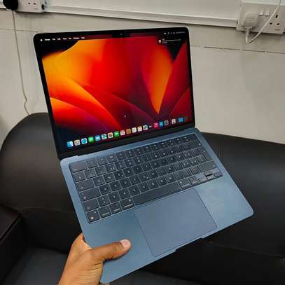 MacBook Air M2 (2022) 13.6 inch 2Terra /Ram 24GB image 3
