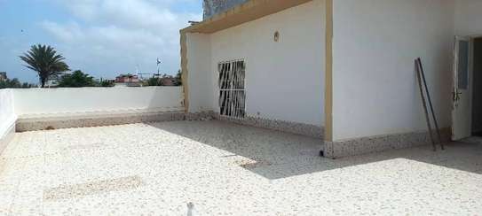 Appartement 100m2 aux almadies image 10