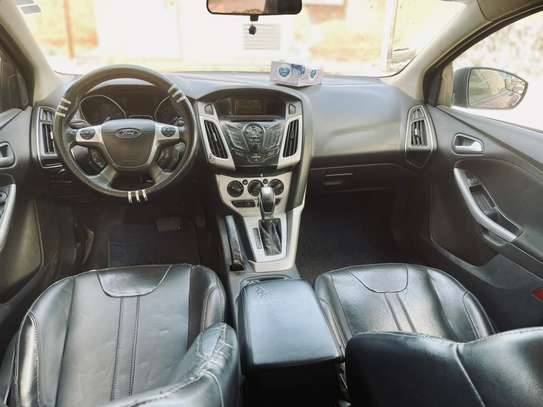 FORD FOCUS SE ANNÉE 2013 image 5