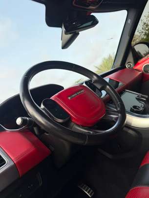 Range Rover sport svr image 8