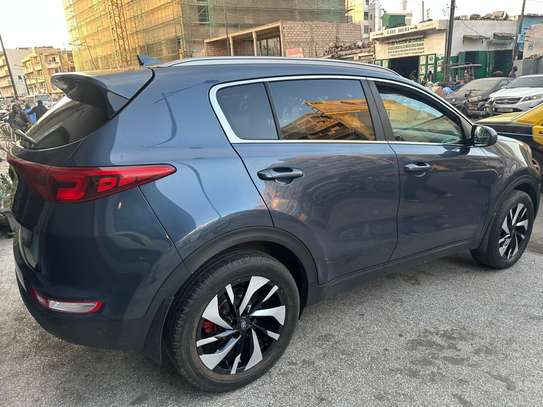 Kia Sportage SUV compact gris métallisé image 11