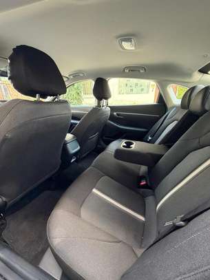 Hyundai sonata image 3