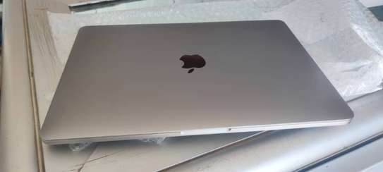 MacBook pro 13 pouces 2018 image 2
