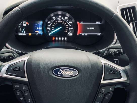 FORD EDGE TITANIUM 2019 image 4