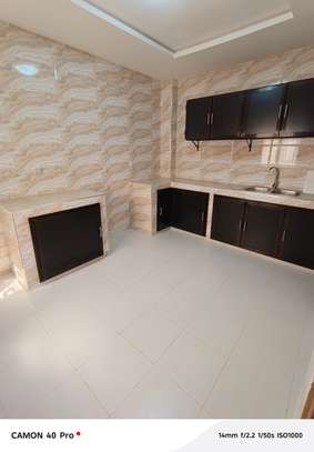 APPARTEMENT AUX MAMELLES image 2