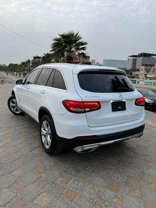 Mercedes glc 300 image 13