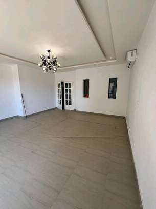 Appartement spacieux à la cité Mbaye faye image 6