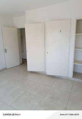 Appartement à louer  à Dakar Plateau image 5