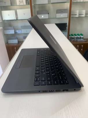 Hp 240 G8 notebook pc image 6