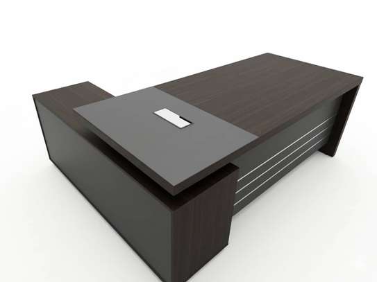 Table Bureau image 2