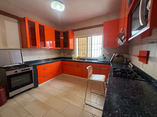 Villa à vendre aux Almadie Ngor derrière Philippe Moris image 5
