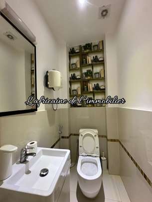 F4 Duplex à louer – Résidence Toucan, Almadies image 7