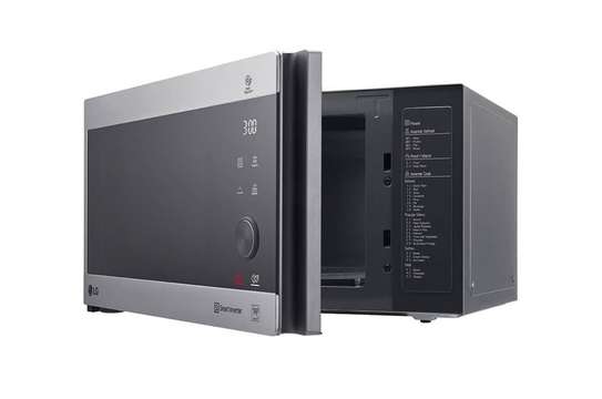 MICRO ONDE 42LITRES LG GRIS MH8265CIS image 3