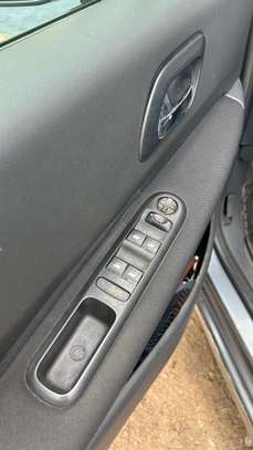 A vendre Peugeot 3008 image 4