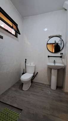 SPLENDIDE STUDIO A LOUER A NGOR-ALMADIES image 13