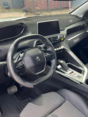 Peugeot 3008 image 2