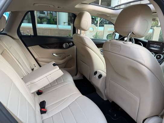 Mercedes GLC 300 sport 2018 image 10