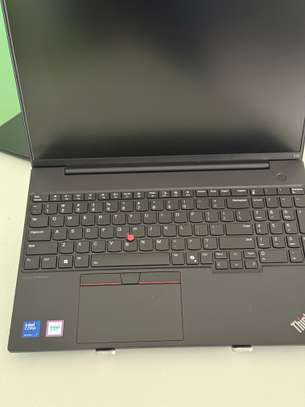 Lenovo Thinkpad E16 ultra7 image 2