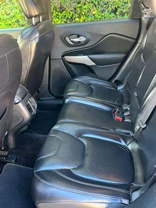 Jeep Cherokee Limited full options 2017 4 cylinder image 9