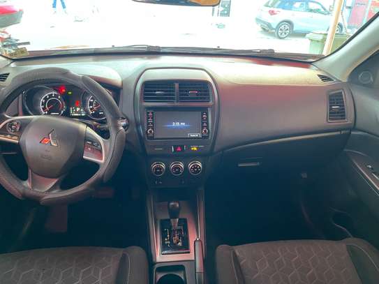 2020 Mitsubishi outlander/RVR image 9