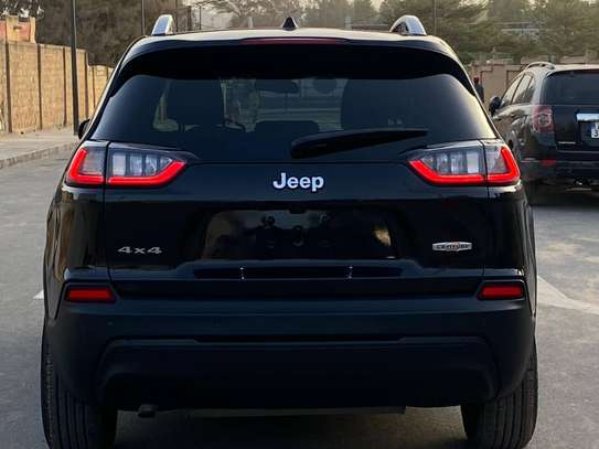 JEEP CHEROKEE LATITUDE 2019 image 13