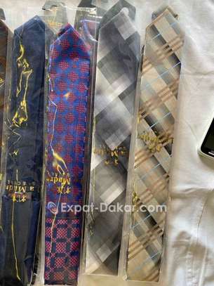 Cravate + mouchoir de poche image 4