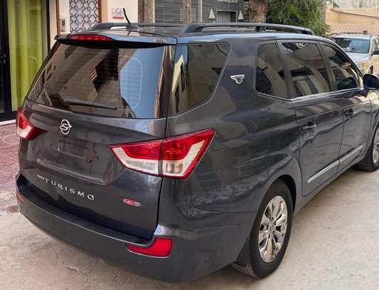 Ssangyong TURISMO 2015, 9 places image 8