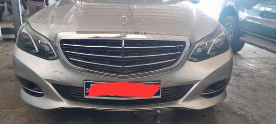 MERCEDES E 200 image 8