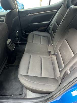 Hyundai Elantra 2017 image 7