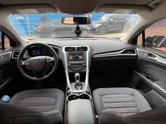Ford fusion SE année 2016 Disponibles Location image 8