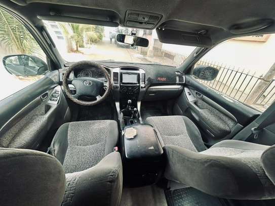 Toyota land cruiser 2008 image 9