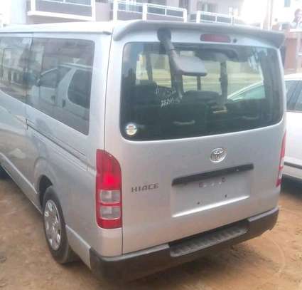 Toyota hiace 2016 image 7