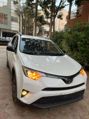 Toyota Rav4 image 1